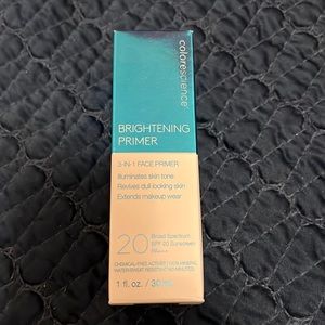Color science brightening primer